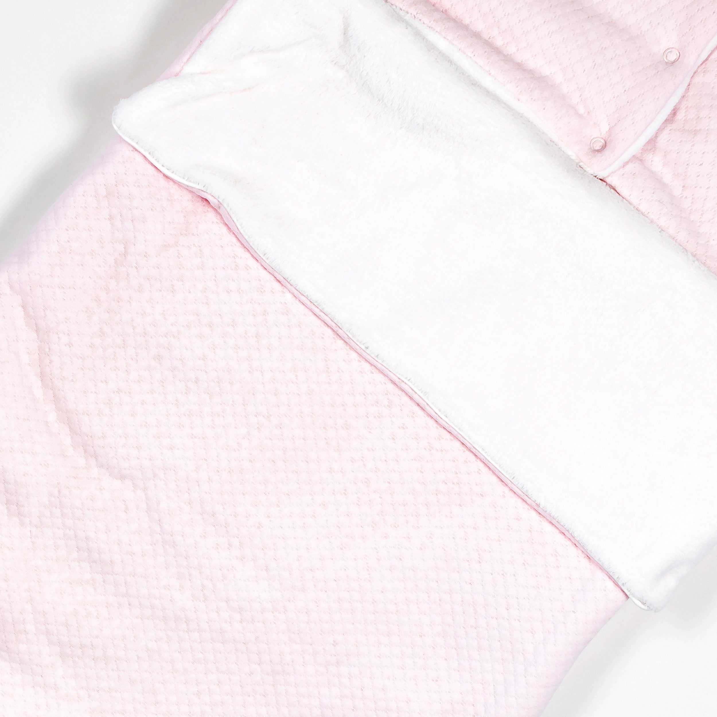 LW-606-LR-DETAIL.jpg LW-606-LR-DETAIL.jpg